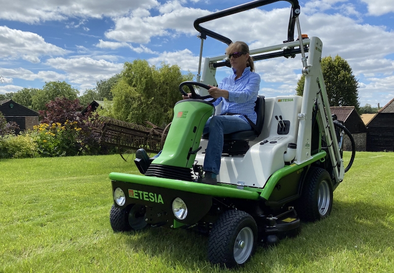 etesia turf master gazonmaaier met opvang bonenkamp ijsselstein