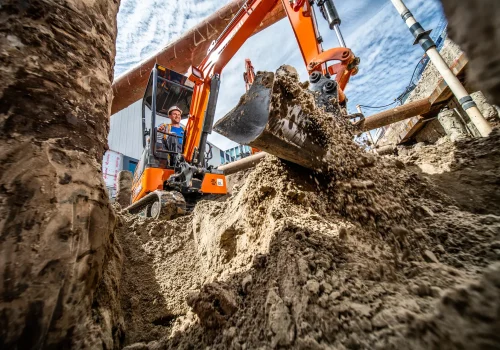 Hitachi ZX19U minigraver - bonenkamp