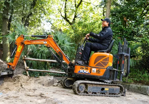 Hitachi minigraver_ZX10U_bonenkamp - minigraver