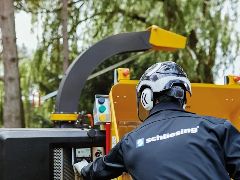 Schliesing bonenkamp IJsselstein hout hakselaar